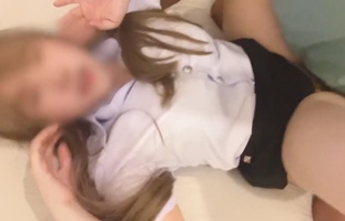 Iniyot Ko si Klasmeyt sa Pinaka Malapit na Motel