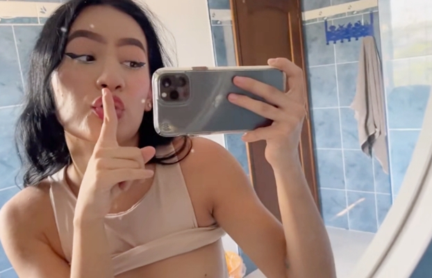 Sshh Lang Daw na Sinend Kay Bes Ang Ekalam Osus na Selfie ni Cutie