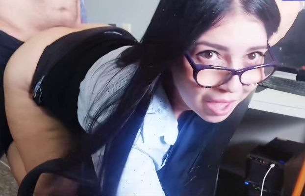 Tilamsik sa Loob ng Puke ni Mahal Ang Tamod Ko Dahil 1st Mansary Namin